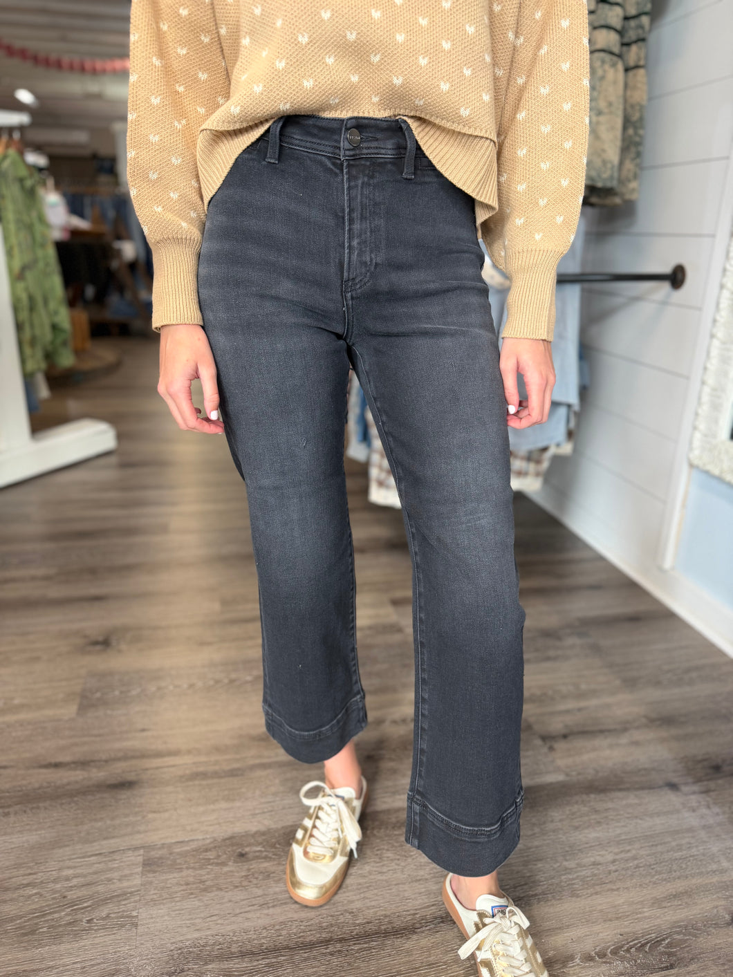 "Mila" Washed Black Crop Denim