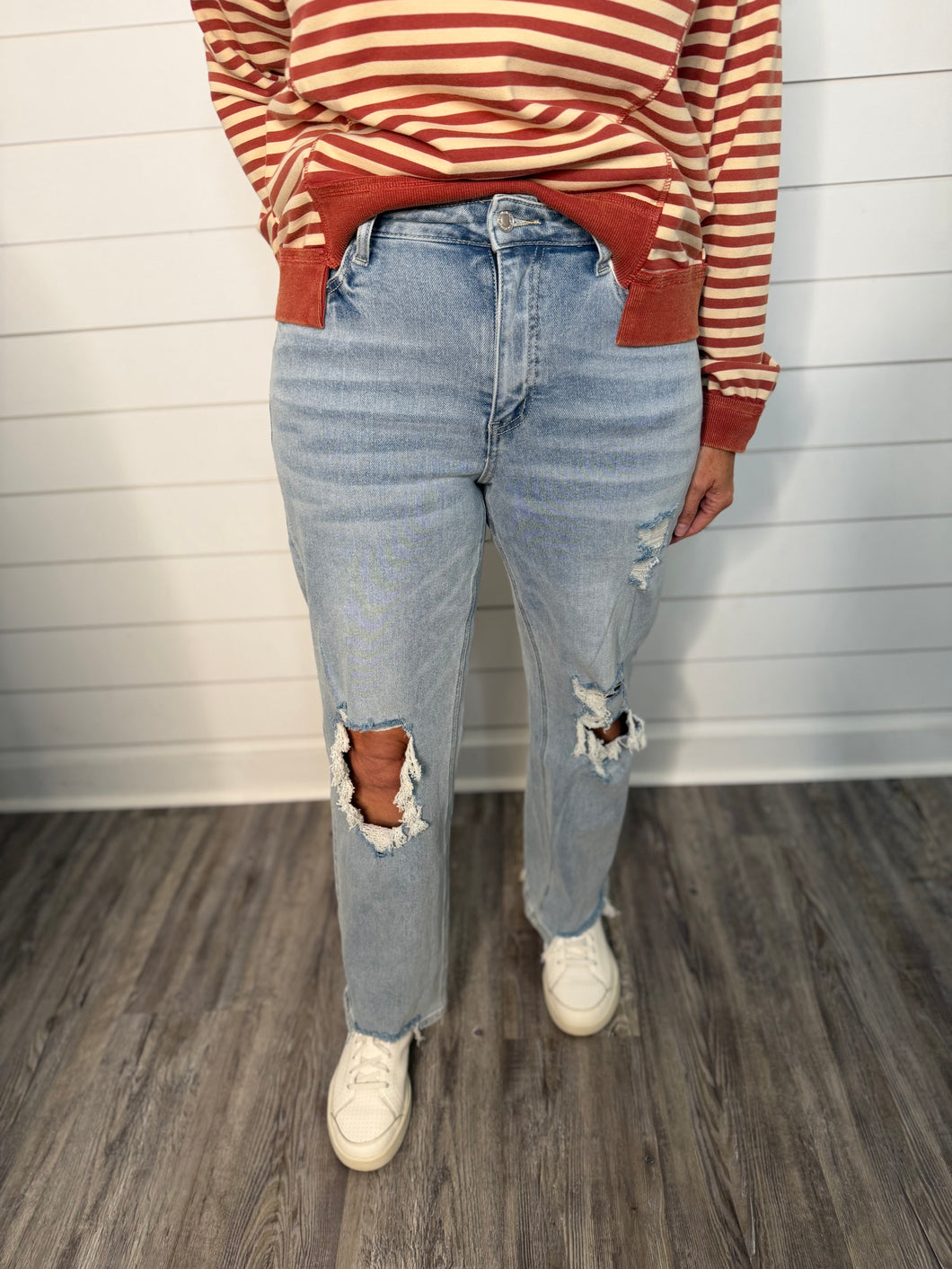 "Jodie" Ligh Wash 90s Dad Jean