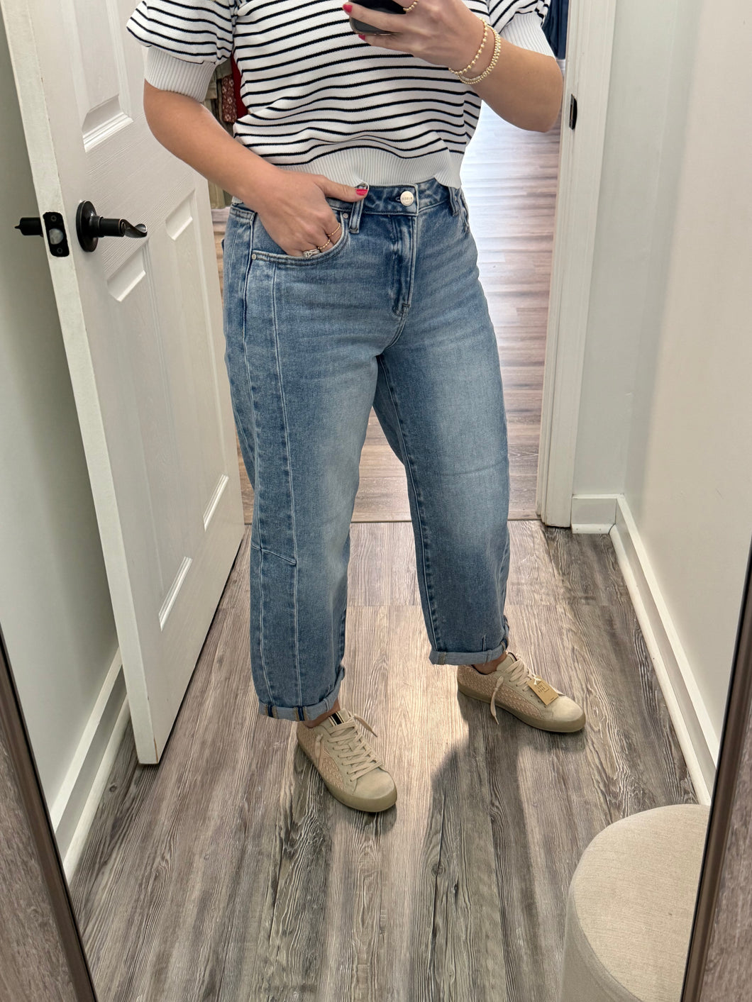 "Amelia" High Rise Barrel Cuffed Jeans