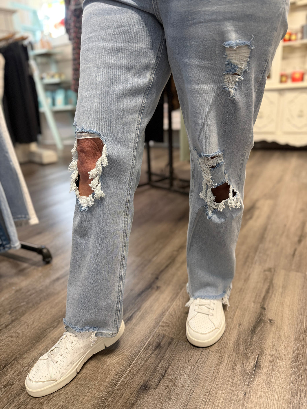 "Jodie" Ligh Wash 90s Dad Jean