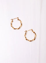 Caroline Hill Hemmingford Twisted Hoop Earring