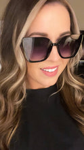 DAX Eyewear: Athena